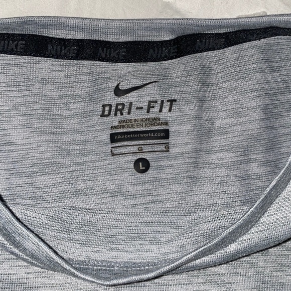 Nike tank top - Picture 2 of 3